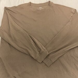 Gap long sleeve crew classic fit